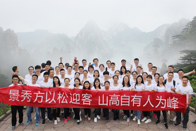 別人家的團建！一個有逼格的科技公司就得這么玩……