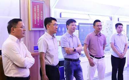 鼎橋CEO蒞臨有人參觀交流，深化5G戰(zhàn)略合作